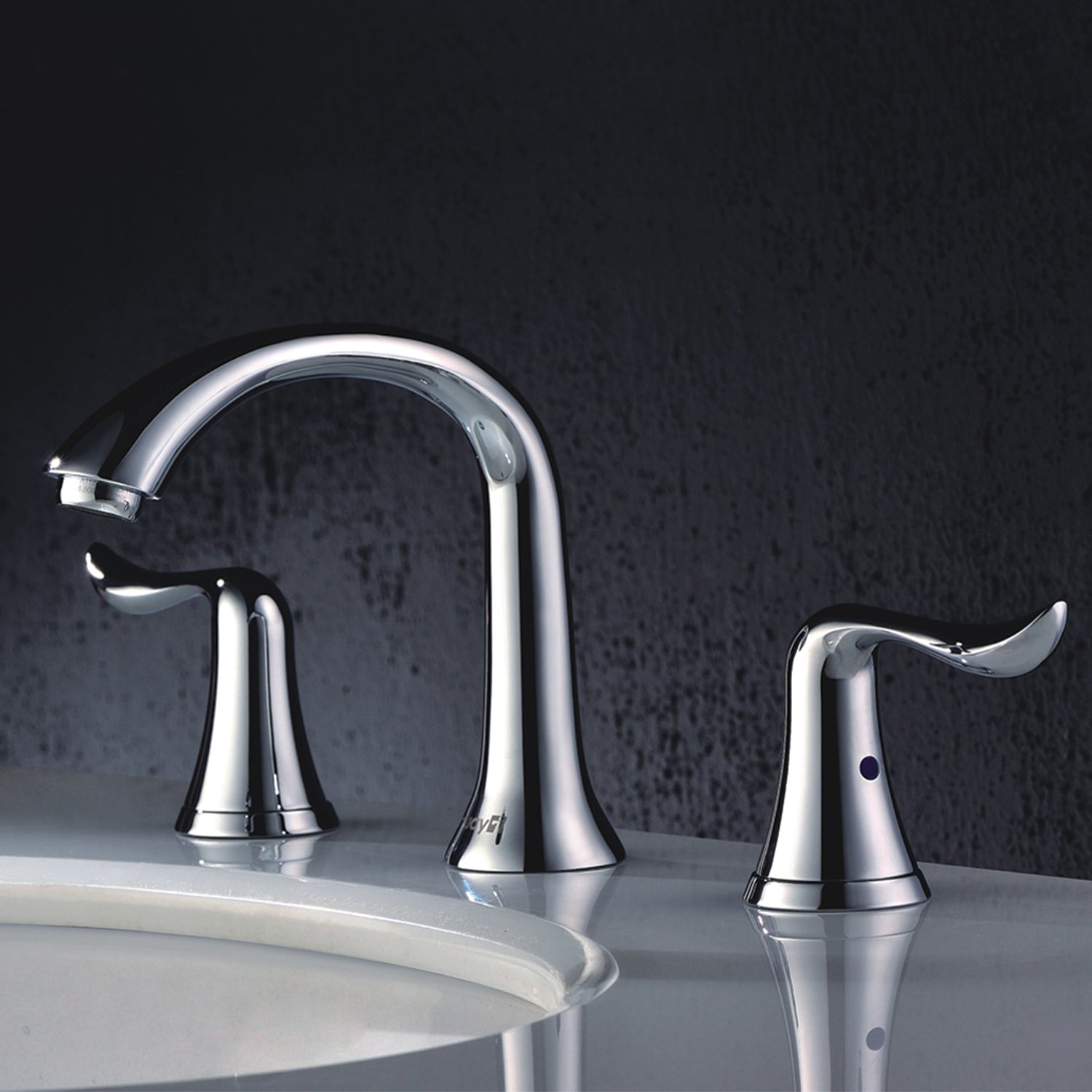 Wide Spread Lavatory Faucet – F01 114